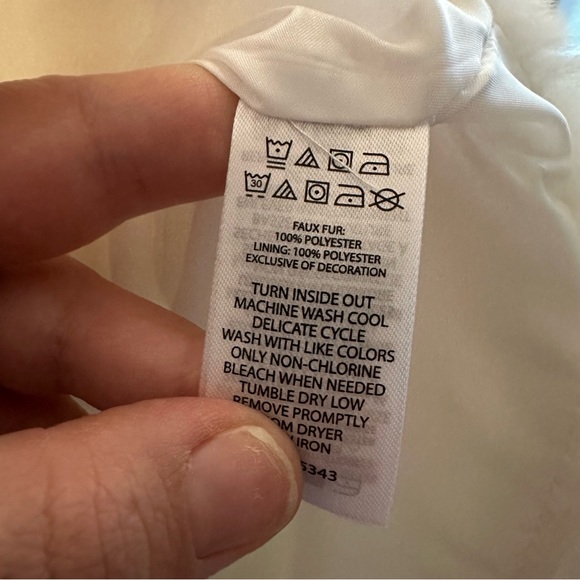 Catherine Malandrino Mini, White Fur Vest with Pink Bow, Winter Wonderland, 3-6 - Picture 2 of 6